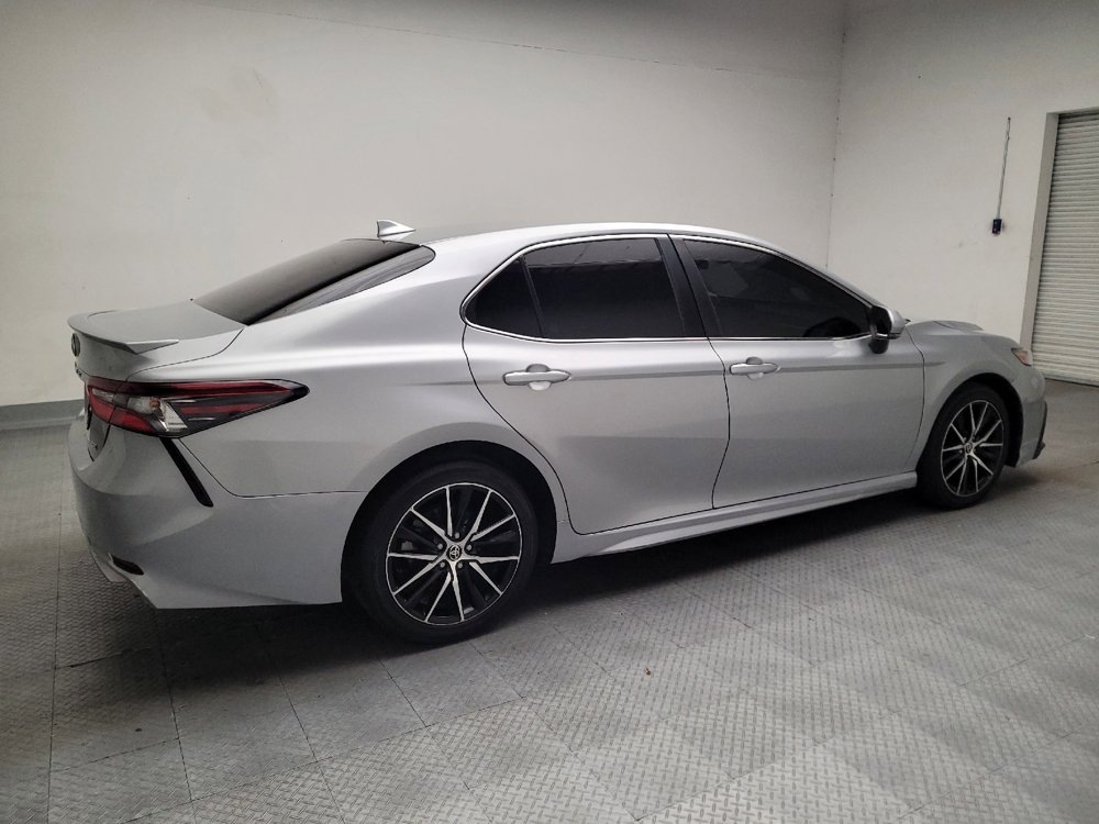 Used 2022 Toyota Camry SE FWD image 10