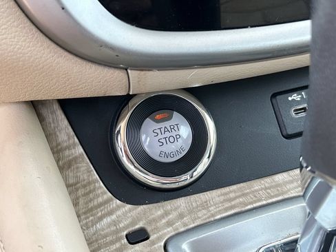 Used 2020 Nissan Murano SL w/ Cargo Package FWD image 21