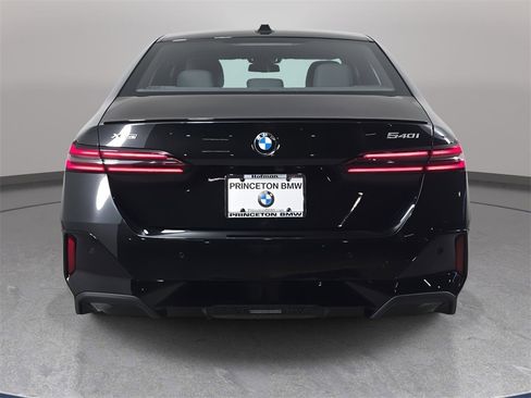 New 2026 BMW 540i xDrive 540i xDrive w/ M Sport Package image 6