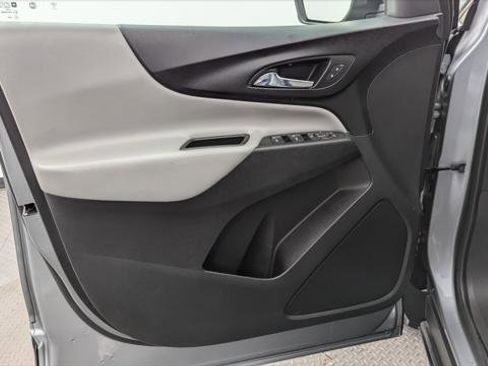 Used 2023 Chevrolet Equinox LT image 12