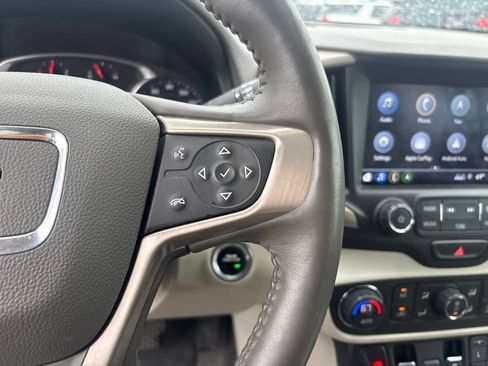 Used 2018 GMC Terrain Denali w/ Advanced Safety Package AWD/4WD image 15