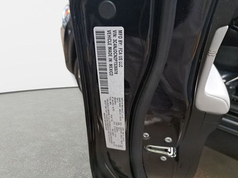 Certified 2023 Jeep Compass Limited w/ Elite Group AWD/4WD image 37