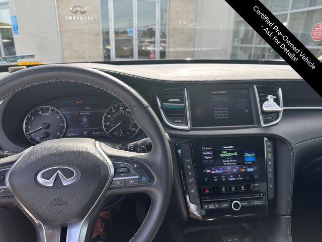 Certified 2025 INFINITI QX50 Luxe AWD/4WD image 3