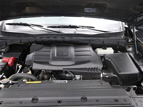Used 2024 Nissan Titan SV w/ SV Utility Package image 13