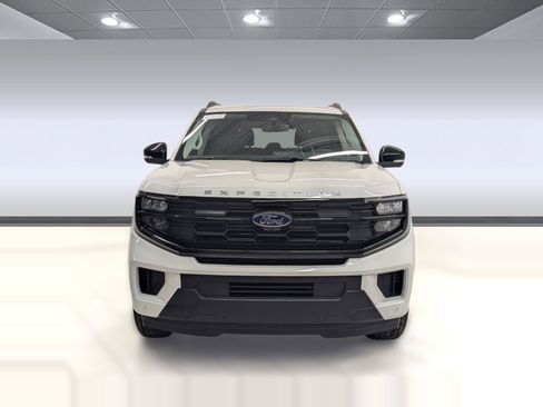 New 2026 Ford Expedition Active image 5