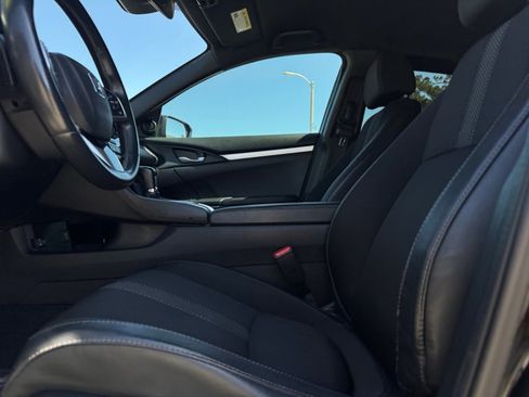 Used 2020 Honda Civic Sport image 16