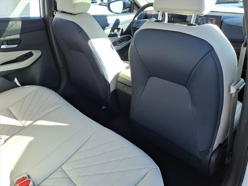 New 2026 Nissan Sentra SL image 15