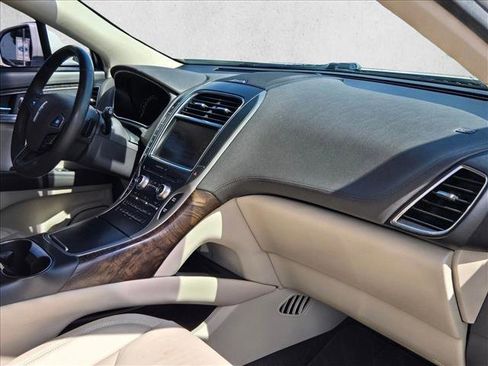 Used 2016 Lincoln MKX Select w/ Select Plus Package FWD image 21