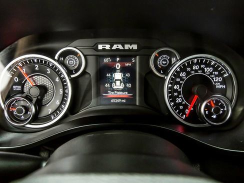 Used 2021 RAM 1500 Big Horn AWD/4WD image 17