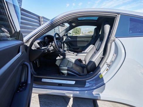 Used 2024 Porsche 911 Carrera S w/ Sport Package image 23