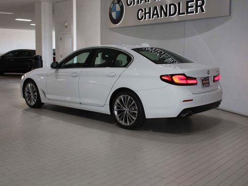 Certified 2022 BMW 530i w/ Premium Package image 5