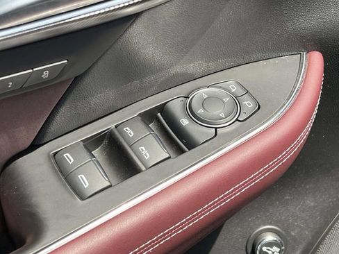 Used 2026 Buick Envision Sport Touring AWD/4WD image 18