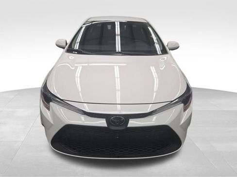 Used 2021 Toyota Corolla LE image 8