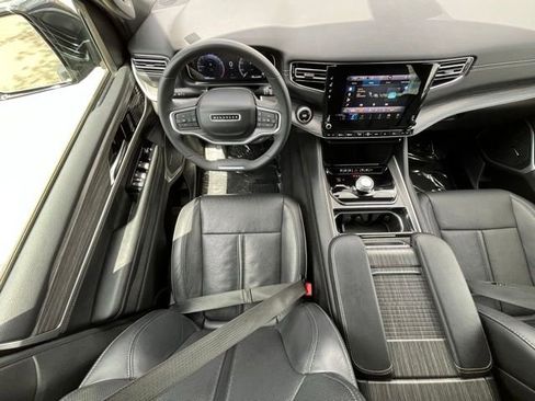 Used 2024 Jeep Wagoneer Series II AWD/4WD image 25