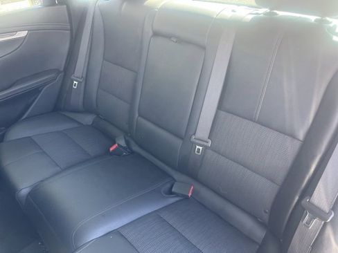 Used 2019 Chevrolet Impala LT image 30