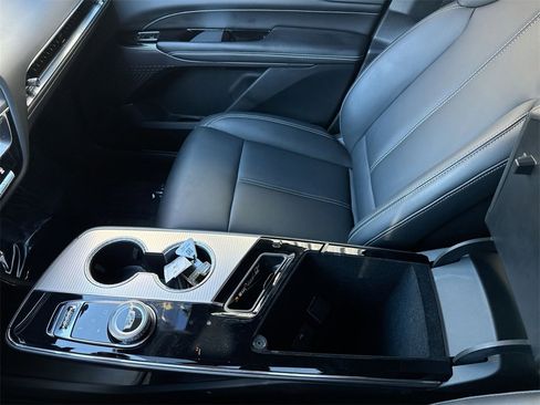 Used 2024 Cadillac Lyriq Tech image 23