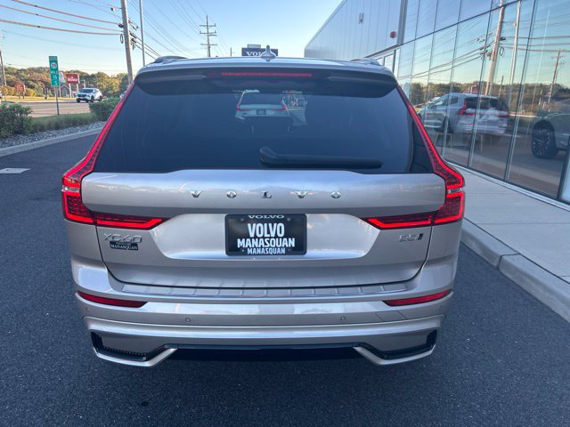 Used 2024 Volvo XC60 B5 Plus w/ Climate Package AWD/4WD image 4