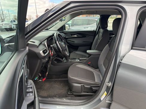 Used 2023 Chevrolet TrailBlazer LS image 6