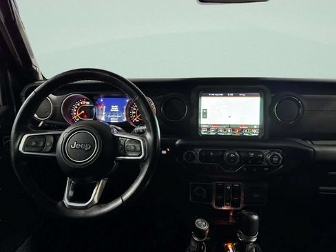 Used 2021 Jeep Wrangler Unlimited Sahara AWD/4WD image 10