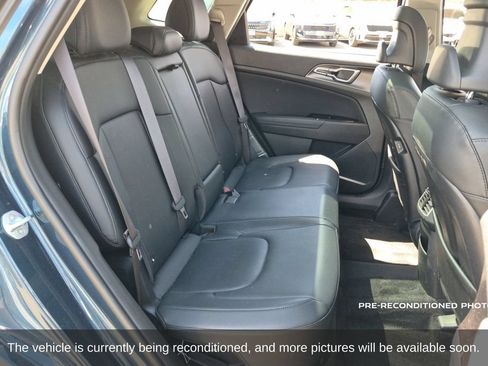 Used 2023 Kia Sportage EX w/ EX Premium Package AWD/4WD image 13