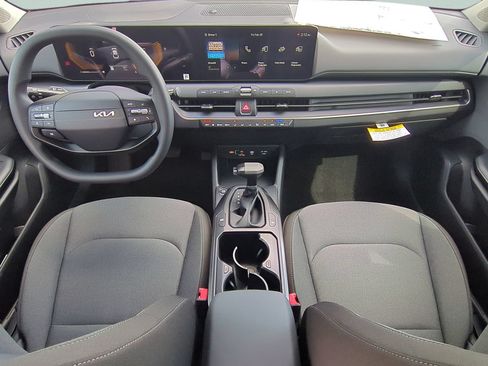New 2026 Kia K4 FWD image 11