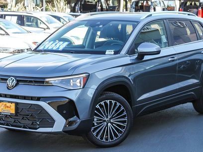 Used 2025 Volkswagen Taos SE