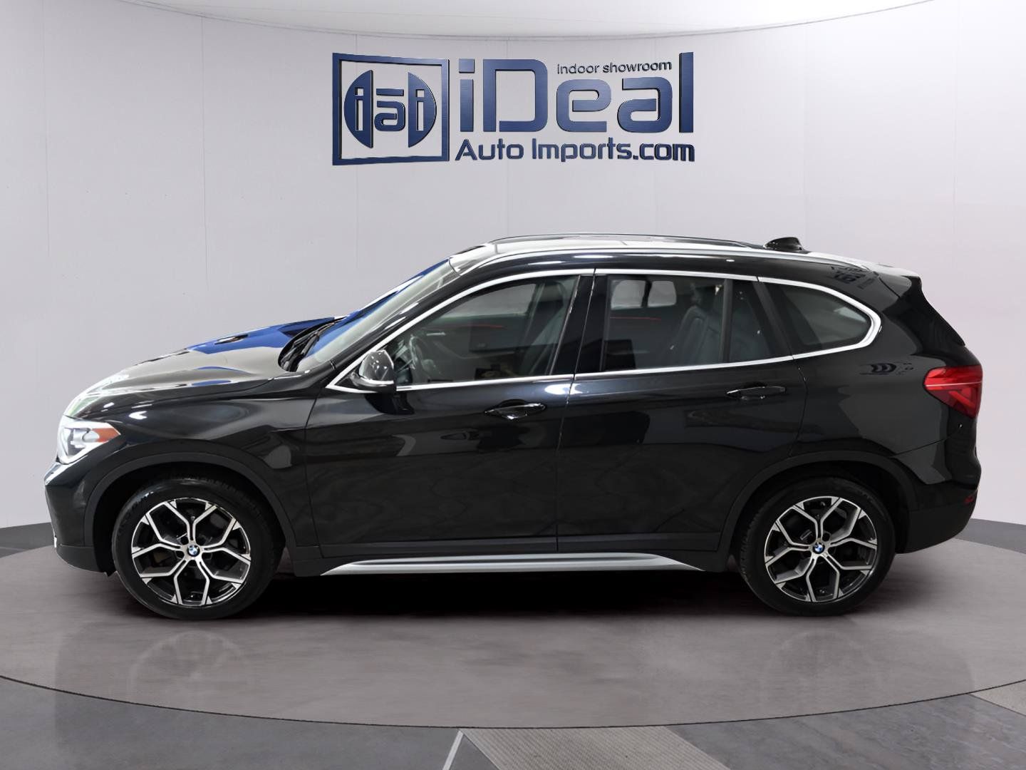 Used 2021 BMW X1 xDrive28i w/ Convenience Package AWD/4WD image 2