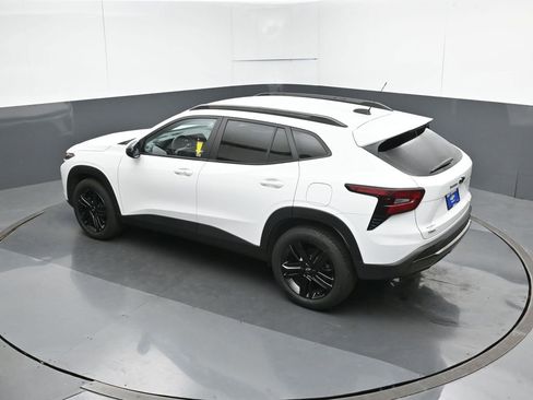 Used 2025 Chevrolet Trax ACTIV w/ Driver Confidence Package image 47