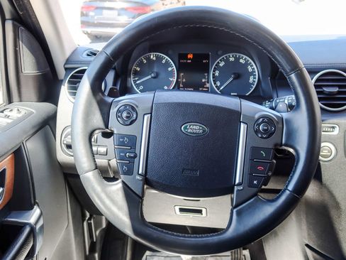 Used 2016 Land Rover LR4 HSE AWD/4WD image 15