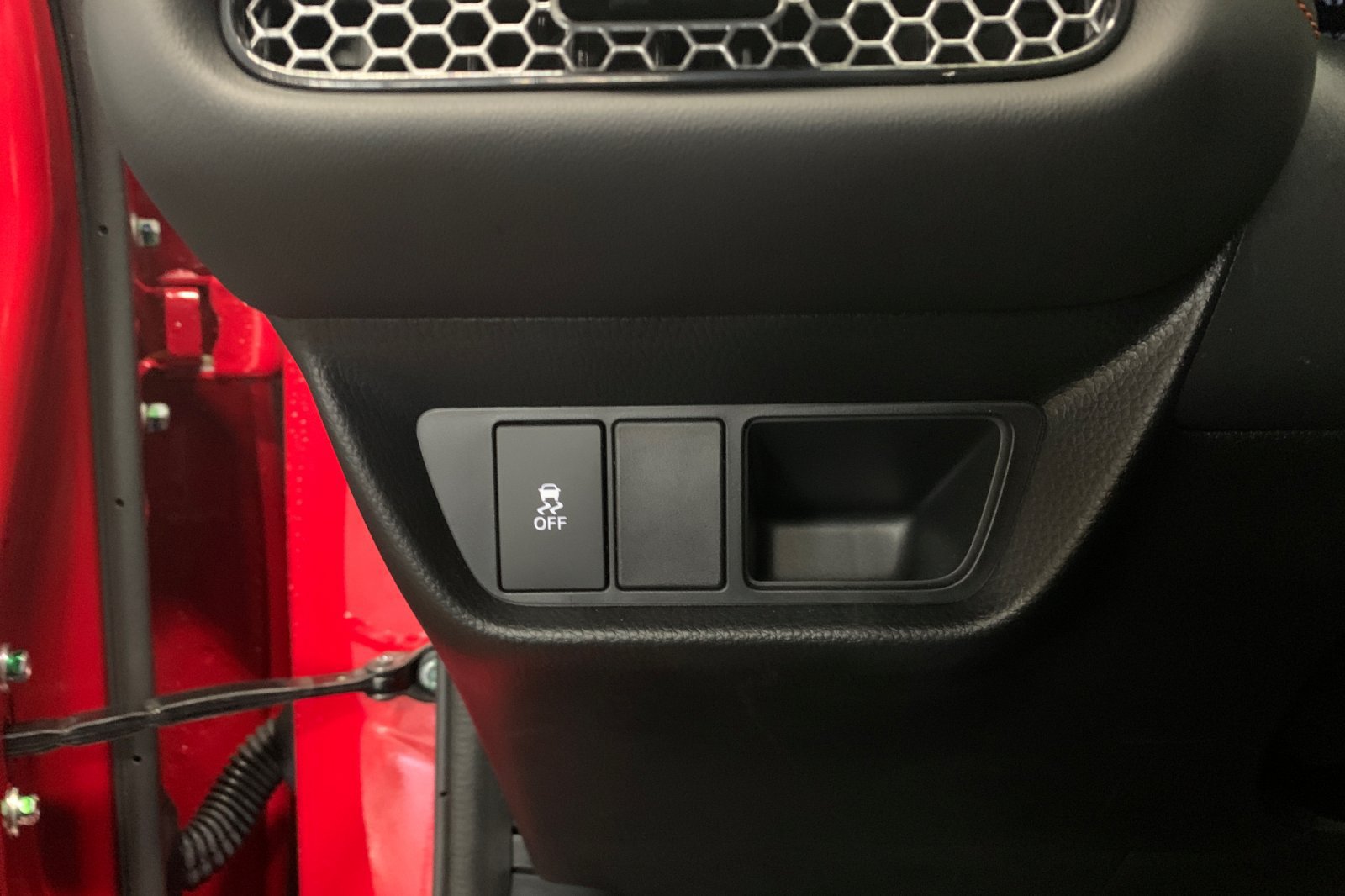 Certified 2026 Honda HR-V Sport image 31