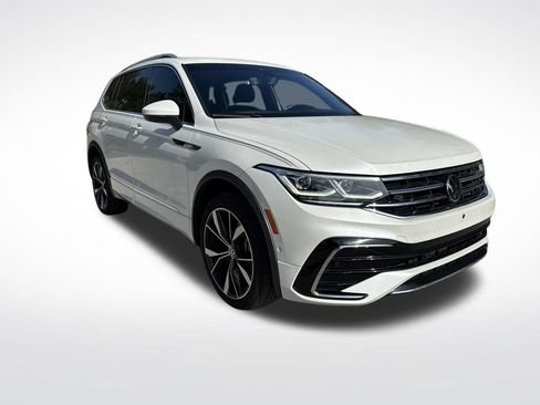 Certified 2024 Volkswagen Tiguan SEL R-Line AWD/4WD image 2