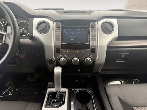 Used 2014 Toyota Tundra SR5 w/ SR5 Upgrade Package image 10