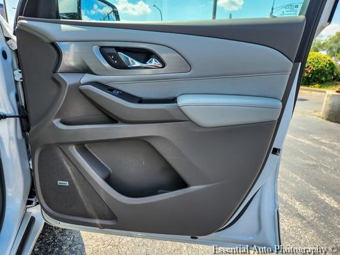 Used 2019 Chevrolet Traverse Premier FWD image 24
