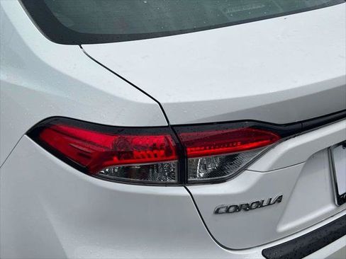 Certified 2023 Toyota Corolla LE FWD image 9