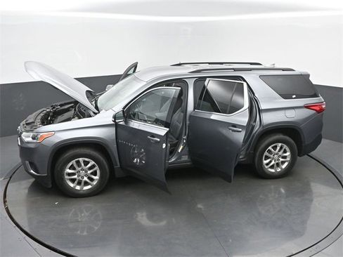 Used 2020 Chevrolet Traverse LT w/ Driver Confidence II Package image 65