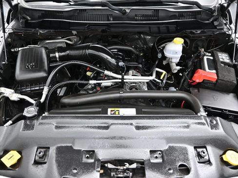Used 2022 RAM 1500 Tradesman w/ Chrome Plus Package RWD image 8