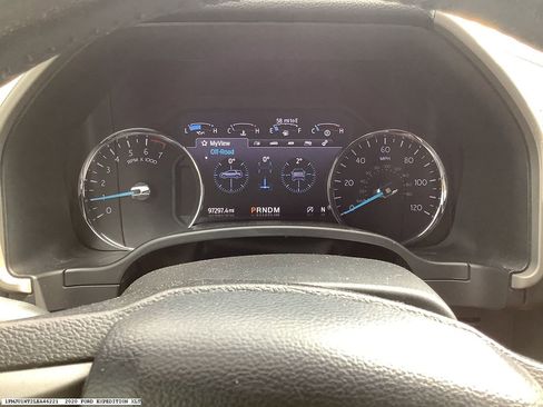 Used 2020 Ford Expedition XLT w/ Equipment Group 202A RWD image 13