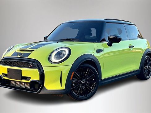 Used 2023 MINI Cooper S image 3