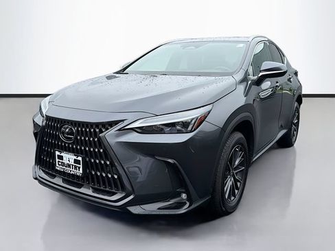 Used 2025 Lexus NX 250 AWD w/ Accessory Package (2T) image 3