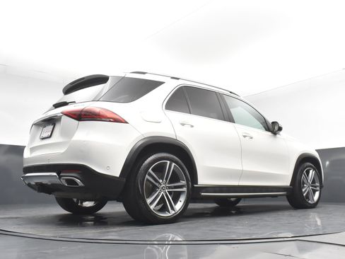 Used 2020 Mercedes-Benz GLE 450 4MATIC w/ MBUX Technology Package image 25