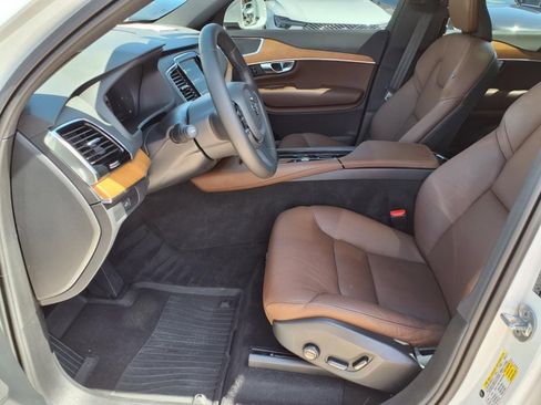 Certified 2024 Volvo XC90 B5 Plus image 23
