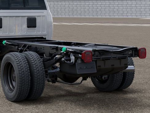 New 2026 RAM 5500 Tradesman AWD/4WD image 13