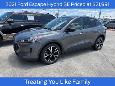 Used 2021 Ford Escape SE w/ SE Sport Appearance Package FWD image 1