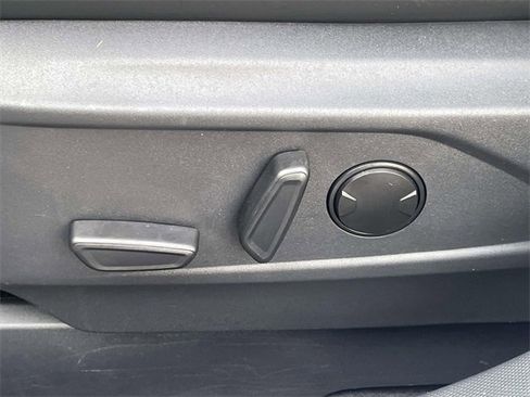 Used 2024 Ford Mustang Mach-E Select image 11