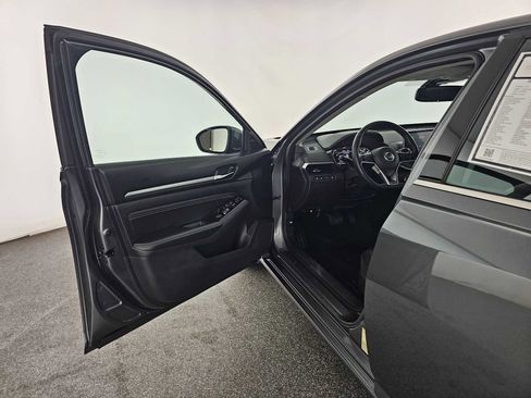 Used 2020 Nissan Altima 2.5 SV image 19