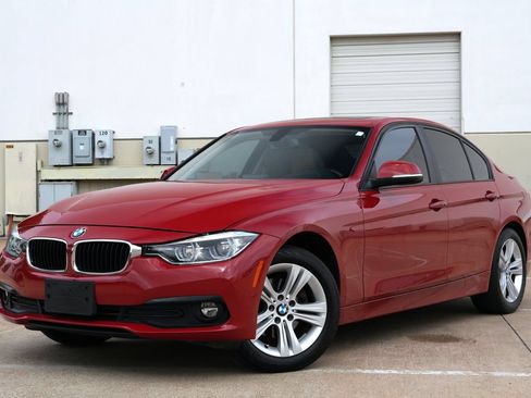 Used 2018 BMW 320i Sedan w/ Convenience Package RWD image 2