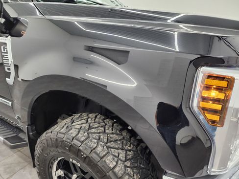 Used 2019 Ford F350 Lariat w/ Chrome Package AWD/4WD image 23