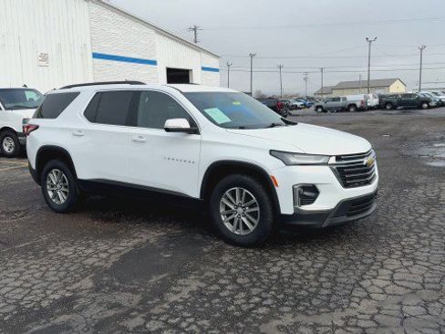 Certified 2023 Chevrolet Traverse LT image 2