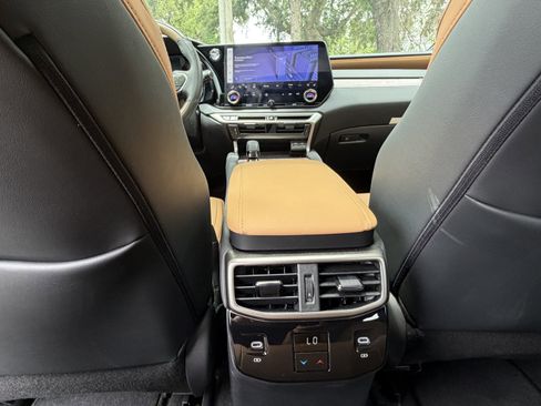 Used 2024 Lexus RX 350 Premium Plus w/ Convenience Package FWD image 37