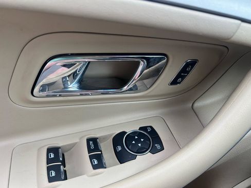 Used 2018 Ford Taurus SEL w/ Equipment Group 201A image 34